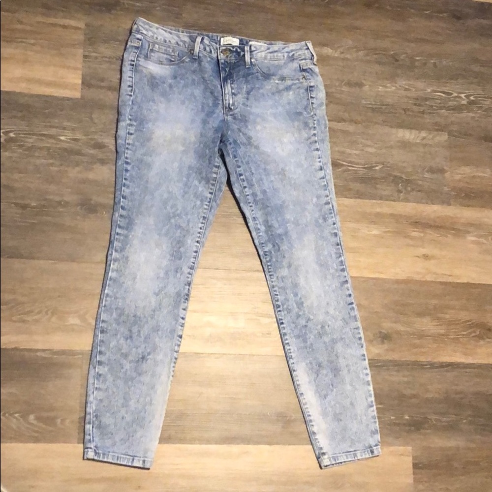 Jessica Simpson KISS me super skinny jean